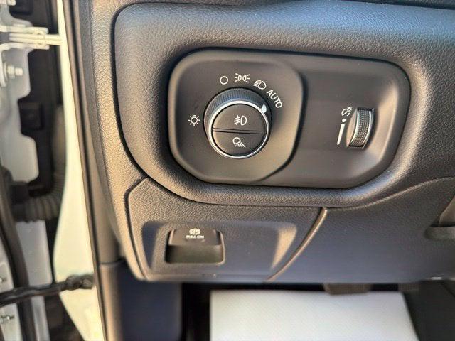 2024 Ram 1500 Big Horn Crew Cab 4x4 57 Box