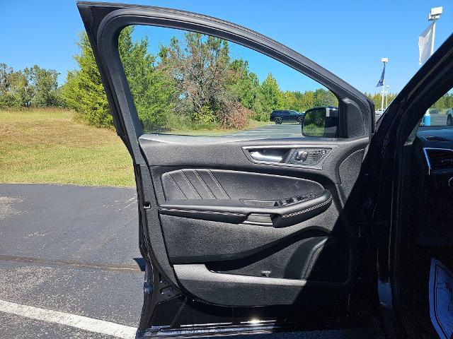 2024 Ford Edge ST