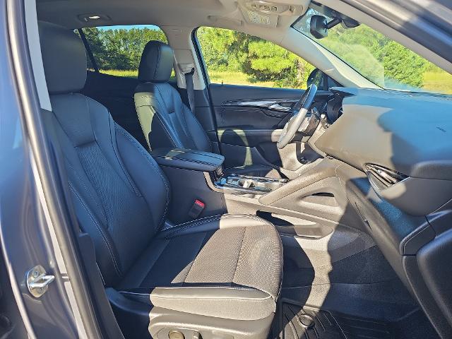 2022 Buick Envision FWD Essence