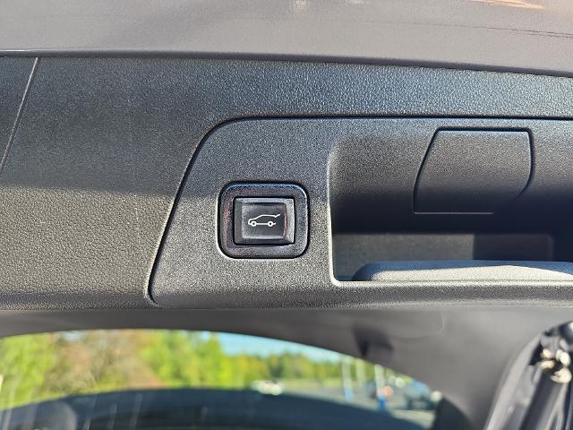 2022 Buick Envision FWD Essence