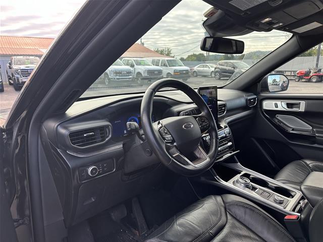 2021 Ford Explorer Platinum