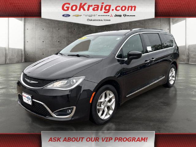 2019 Chrysler Pacifica 35th Anniversary Touring L for sale in Oskaloosa, IA