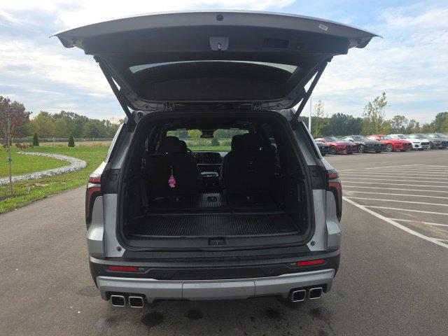 2025 Chevrolet Traverse FWD LT