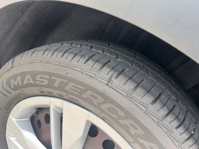 2021 Nissan Kicks S Xtronic CVT