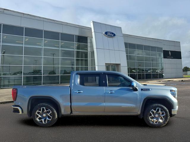 2023 GMC Sierra 1500 4WD Crew Cab Short Box SLT