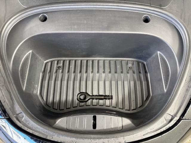 2022 Tesla Model 3 Rear-Wheel Drive