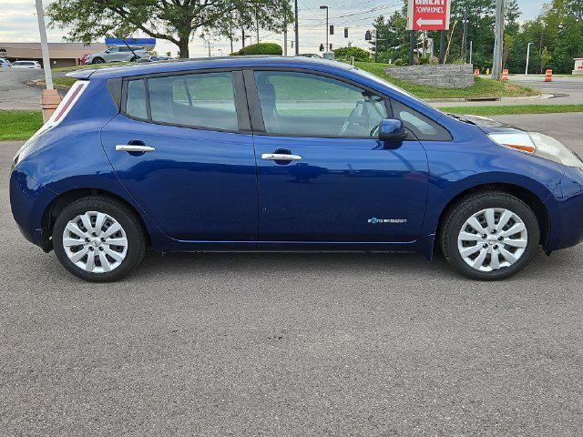 2016 Nissan LEAF S