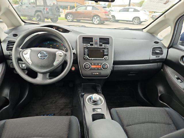 2016 Nissan LEAF S