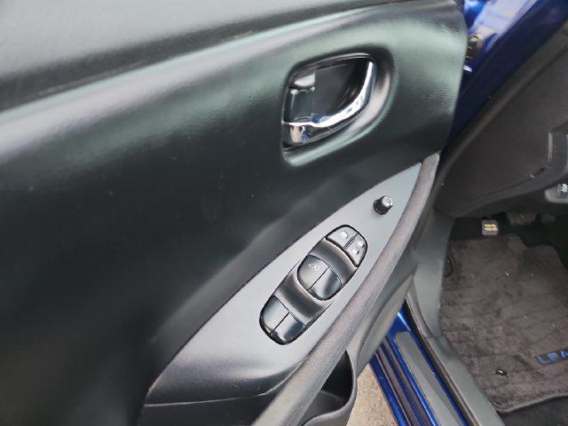 2016 Nissan LEAF S