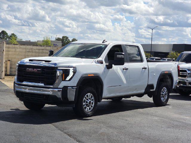 2026 GMC Sierra 2500HD Crew Cab, Standard Bed, Pro, 4WD
