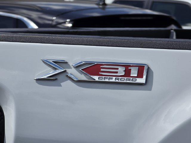 2026 GMC Sierra 2500HD Crew Cab, Standard Bed, Pro, 4WD