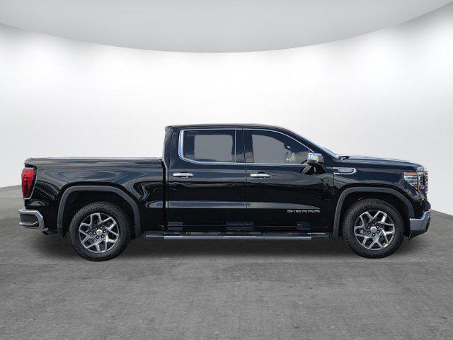 2023 GMC Sierra 1500 2WD Crew Cab Short Box SLT