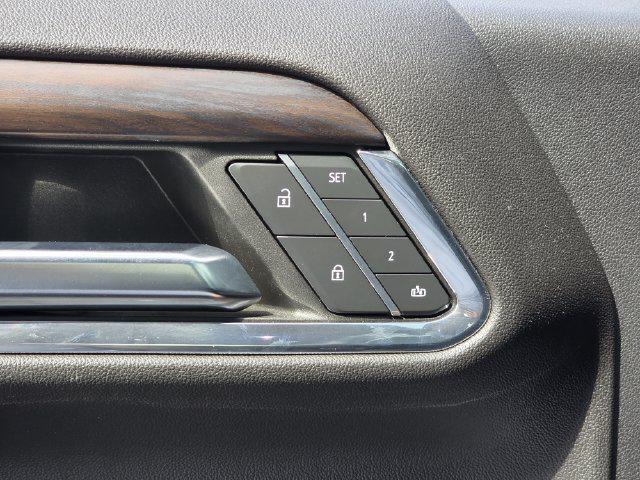 2023 GMC Sierra 1500 2WD Crew Cab Short Box SLT