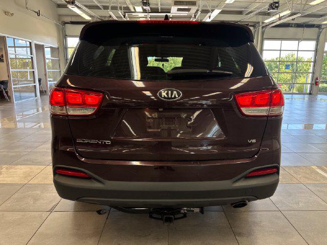 2016 Kia Sorento 3.3L LX