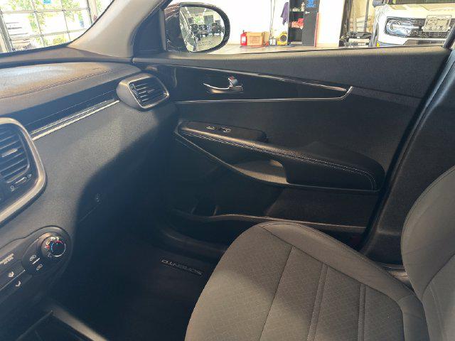 2016 Kia Sorento 3.3L LX