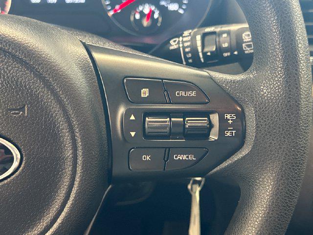 2016 Kia Sorento 3.3L LX