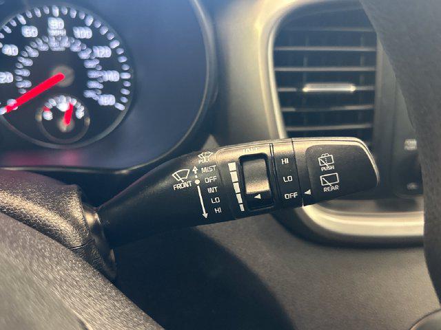 2016 Kia Sorento 3.3L LX
