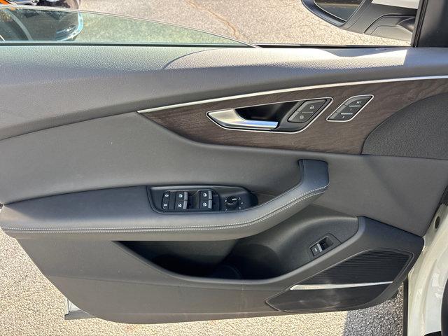 2023 Audi Q8 Premium Plus 55 TFSI quattro Tiptronic