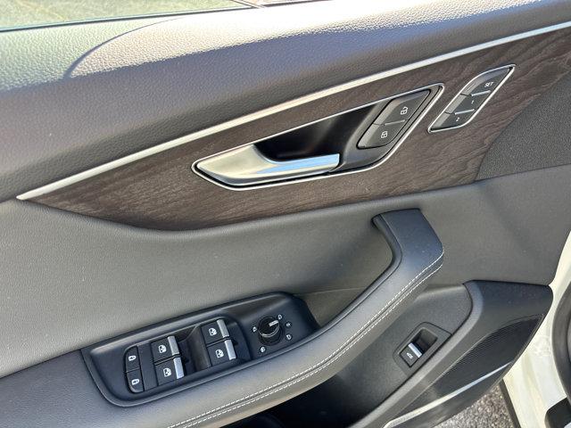 2023 Audi Q8 Premium Plus 55 TFSI quattro Tiptronic