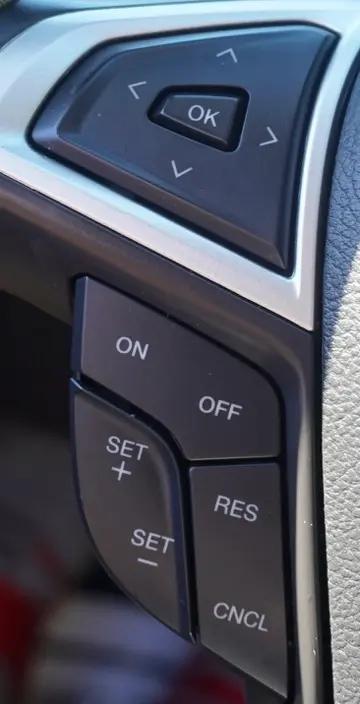 2013 Ford Fusion Hybrid SE
