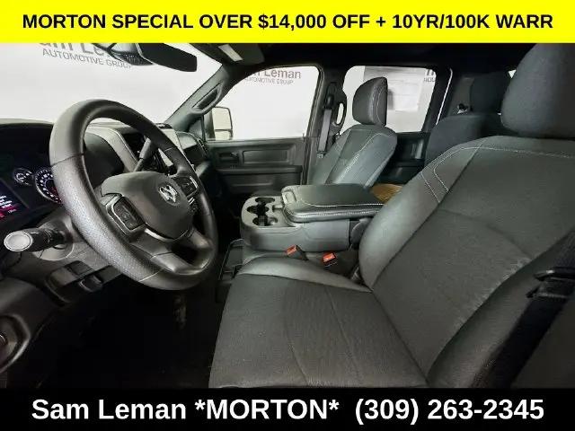 2026 Ram 3500 Tradesman Crew Cab 4x4 8 Box