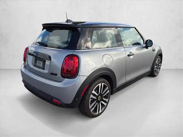 2023 MINI SE Hardtop Cooper