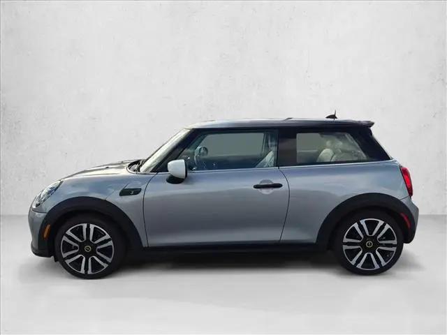 2023 MINI SE Hardtop Cooper