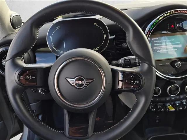 2023 MINI SE Hardtop Cooper