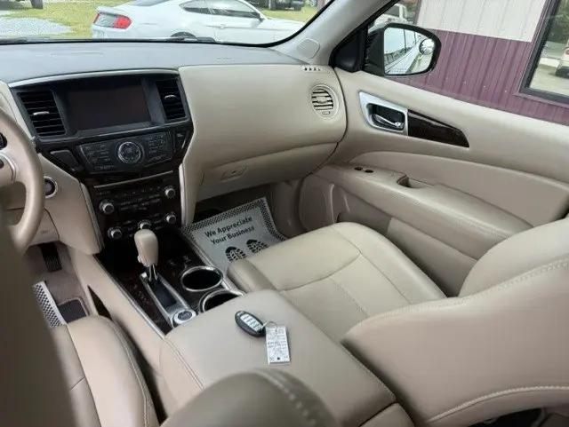 2014 Nissan Pathfinder SL