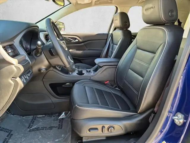 2023 GMC Acadia AWD Denali