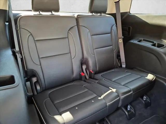2023 GMC Acadia AWD Denali