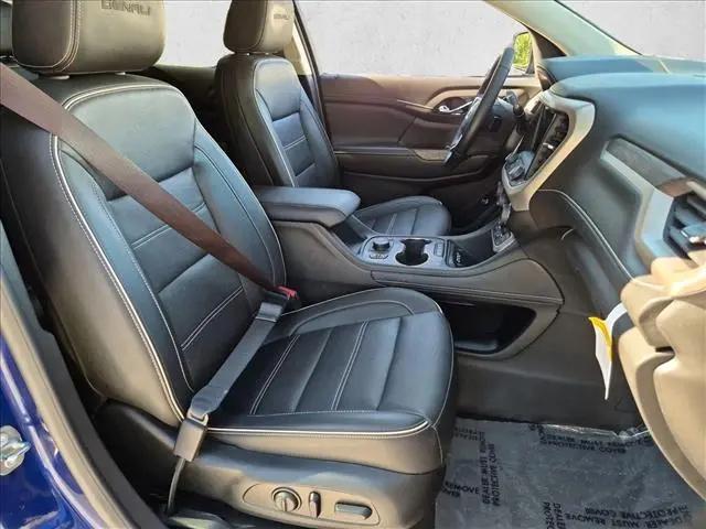 2023 GMC Acadia AWD Denali