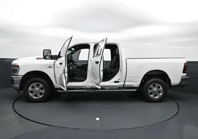 2025 Ram 2500 Big Horn Crew Cab 4x4 64 Box