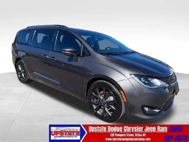 2020 Chrysler Pacifica 35th Anniversary Limited for sale in Attica, NY