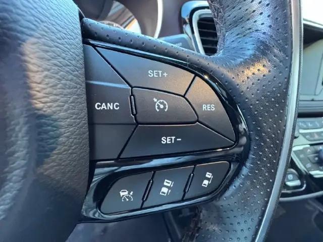 2020 Chrysler Pacifica 35th Anniversary Limited