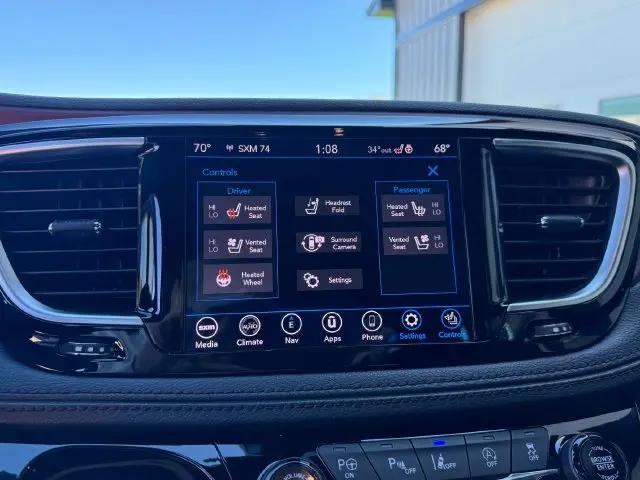 2020 Chrysler Pacifica 35th Anniversary Limited