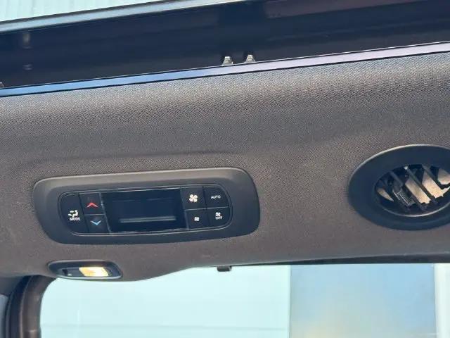 2020 Chrysler Pacifica 35th Anniversary Limited