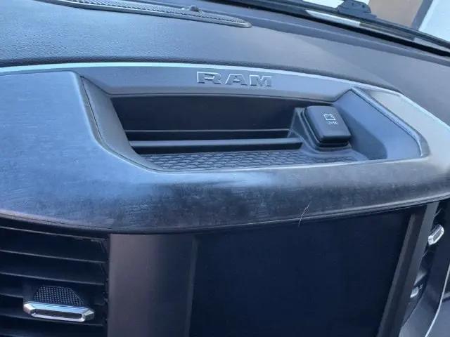 2021 Ram 1500 Big Horn Crew Cab 4x4 64 Box