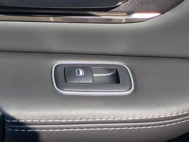 2021 Ram 1500 Limited Crew Cab 4x4 57 Box