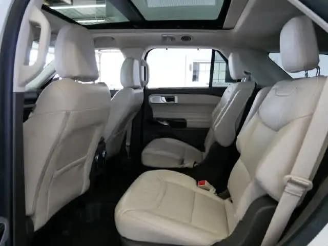 2021 Ford Explorer Platinum
