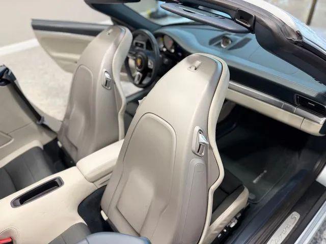 2017 Porsche 911 Carrera S