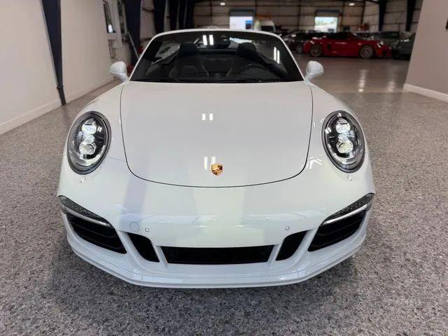 2015 Porsche 911 Carrera GTS