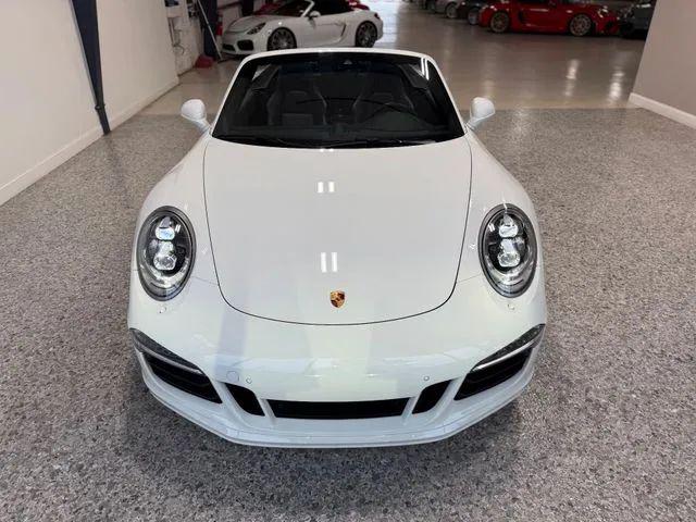 2015 Porsche 911 Carrera GTS