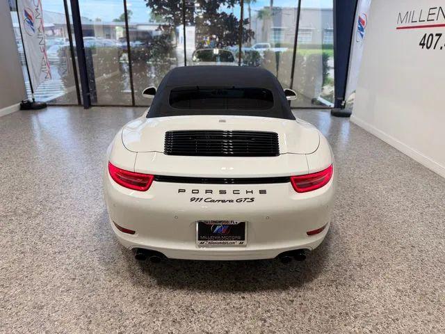 2015 Porsche 911 Carrera GTS