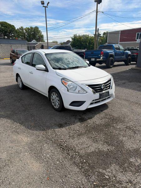 2016 Nissan Versa 1.6 SV