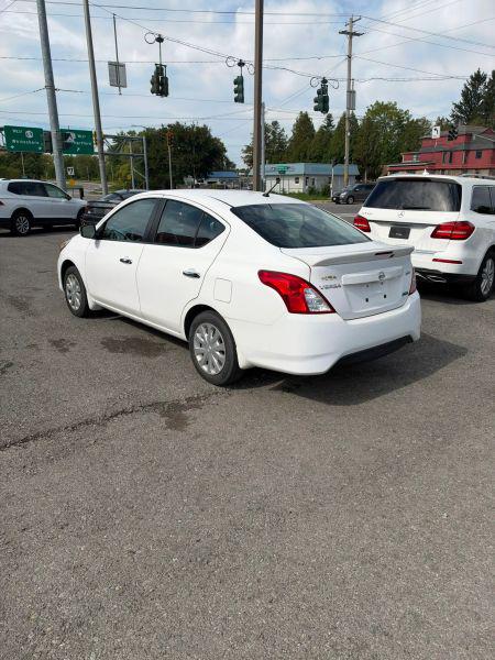 2016 Nissan Versa 1.6 SV