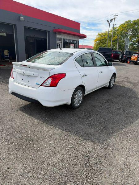 2016 Nissan Versa 1.6 SV