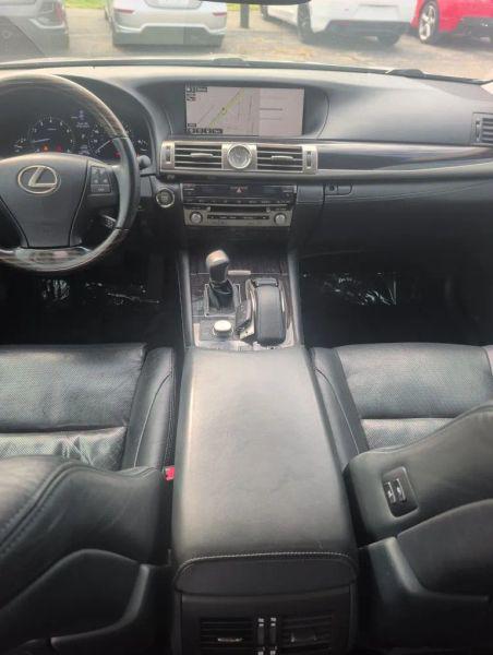 2017 Lexus LS 460 460