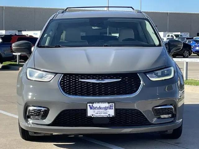 2021 Chrysler Pacifica Touring L