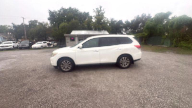 2014 Nissan Pathfinder S